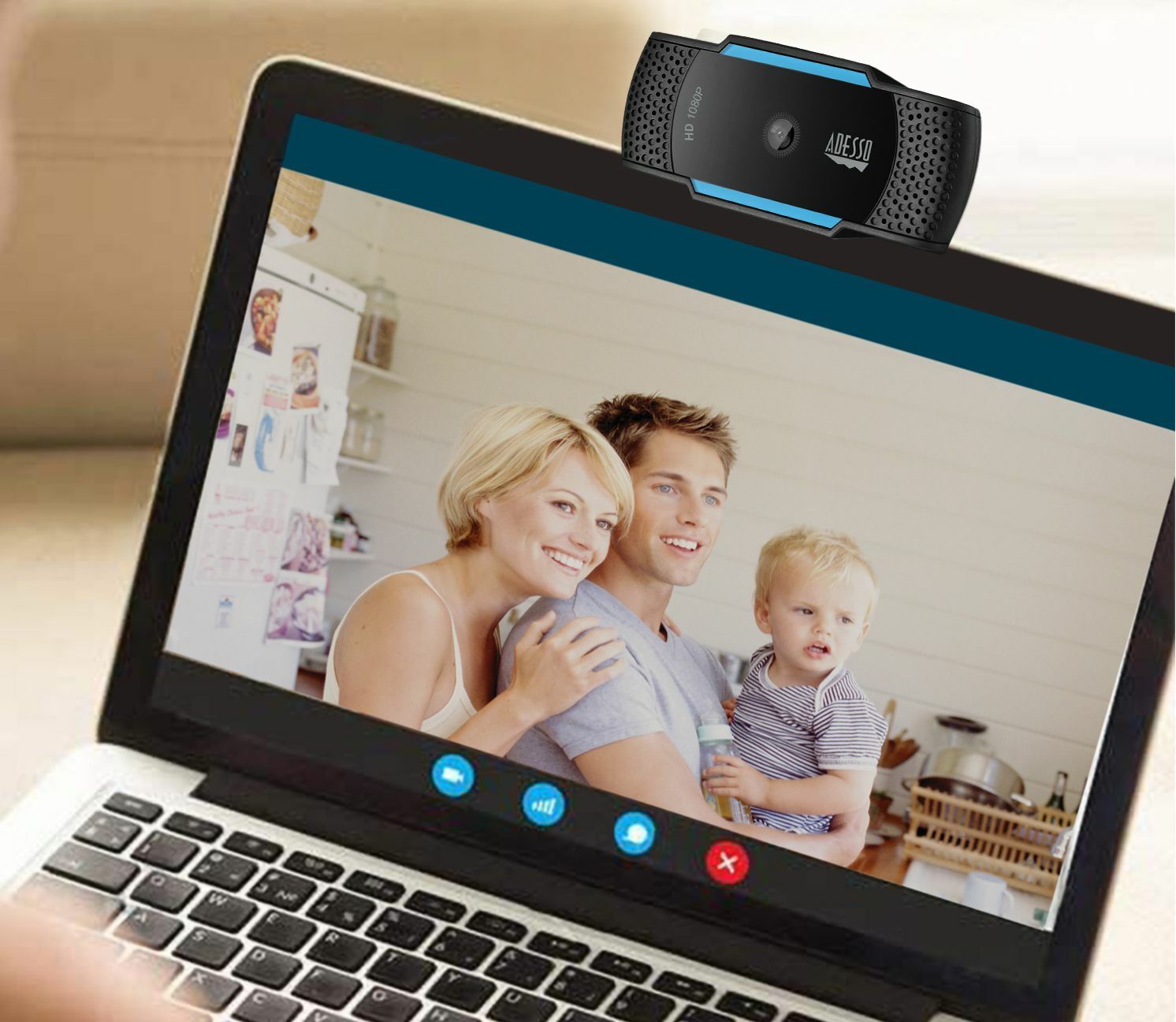 Adesso CyberTrack H5 1080P Webcam - 2.1 Megapixel - 30 fps - USB 2.0 - Auto Focus - Built-In MIC - Tripod Mount - Privacy Shutter Cover
