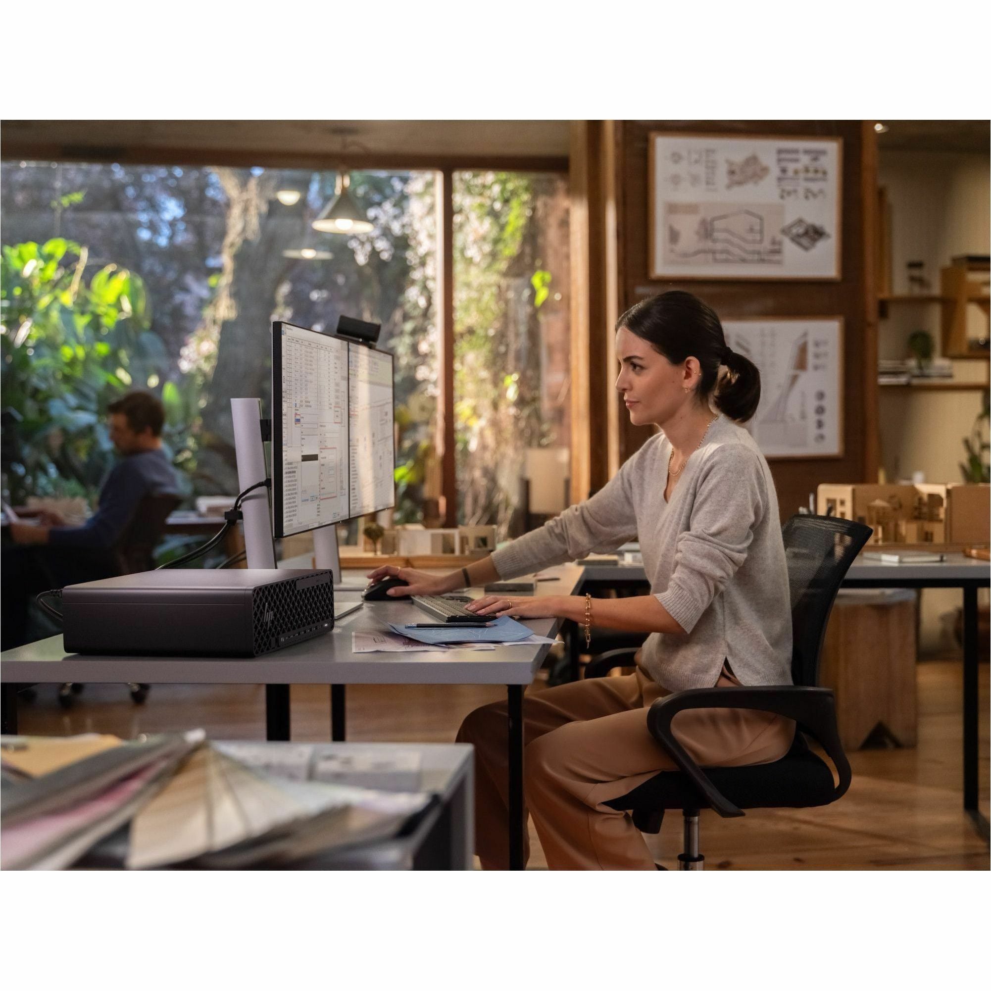 HP Z2 G1i Workstation - Intel Core Ultra 7 265 - 32 GB - 1 TB SSD - Small Form Factor - Black