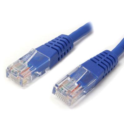 Cable de conexión UTP Cat5e moldeado azul de 30,5 m de StarTech.com