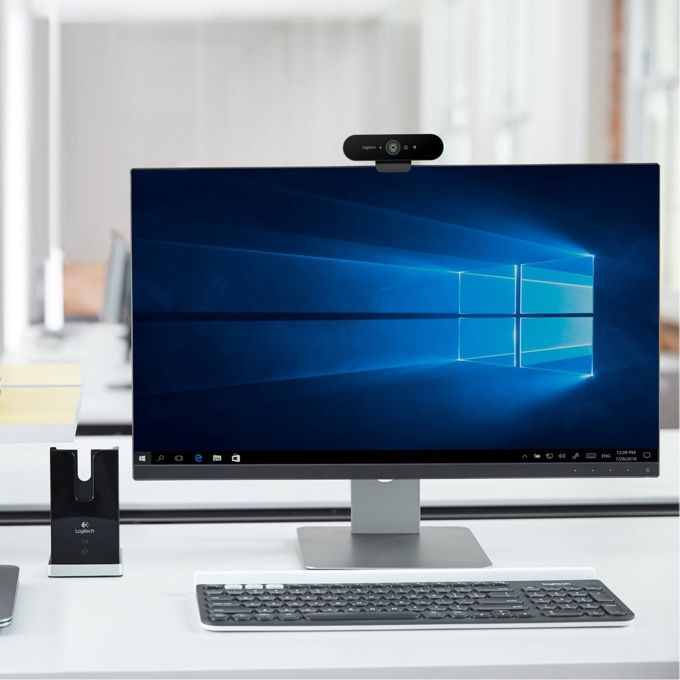 Logitech Brio 4K Webcam for Business, biometrics login with Windows Hello, auto-light correction, noise-canceling, Works with Microsoft Teams, Zoom, Google Meet, PC/Mac