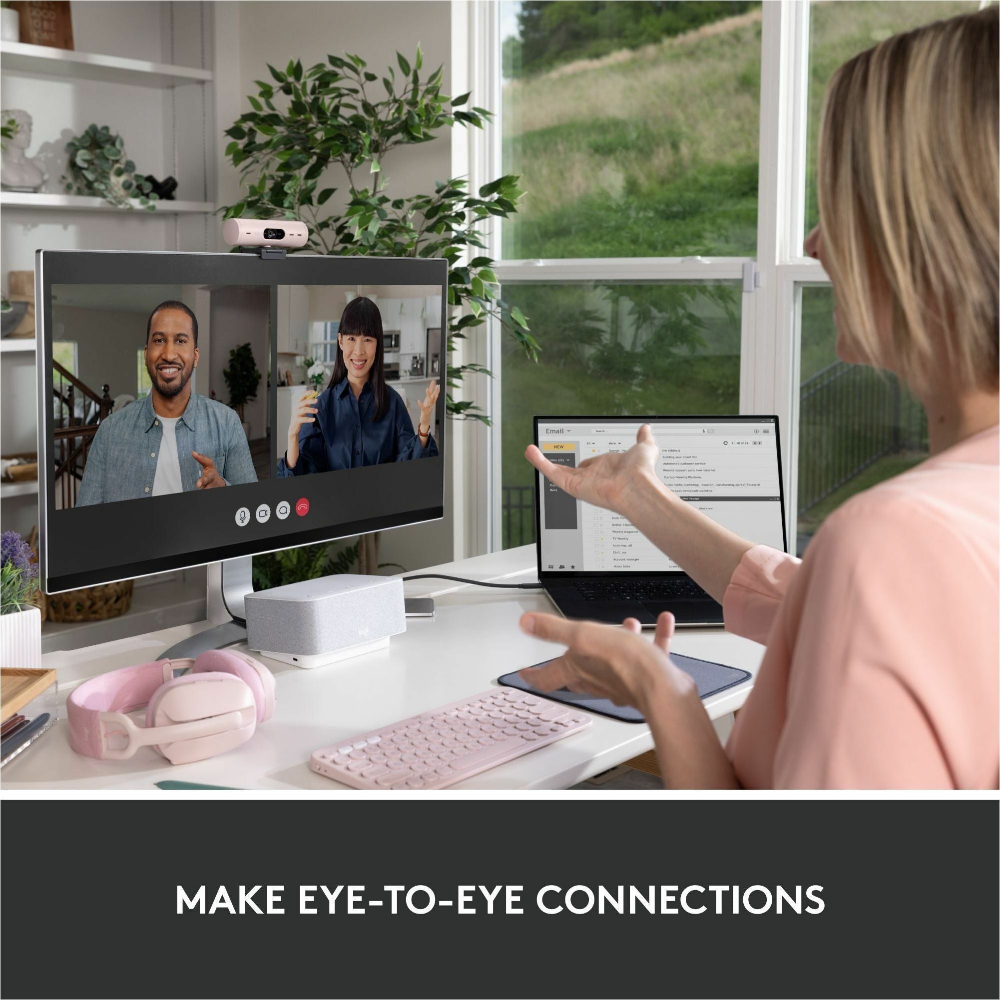 Logitech Brio 500 Full HD webcam, auto framing, noise-reducing mics, privacy shutter, streaming & video calling, Rose