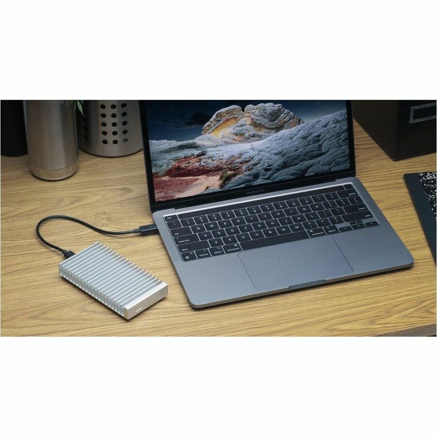 OWC 1TB Express 1M2 USB4 (40Gb/s) Bus-Powered Portable NVMe SSD External Storage Solution